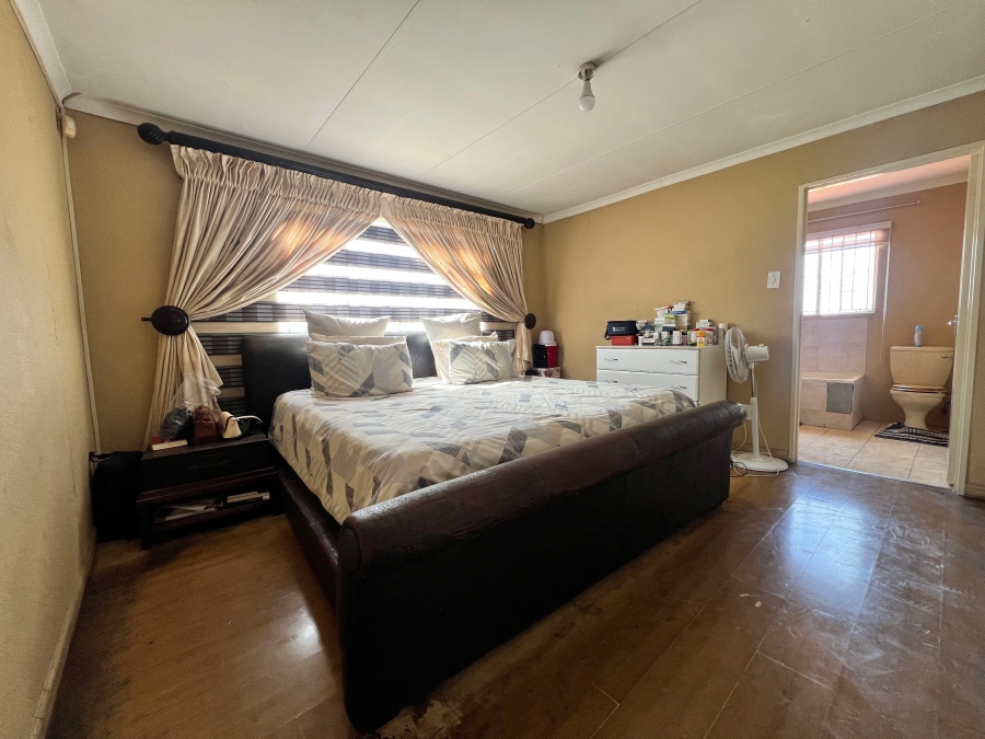 3 Bedroom Property for Sale in Tlhabane West North West